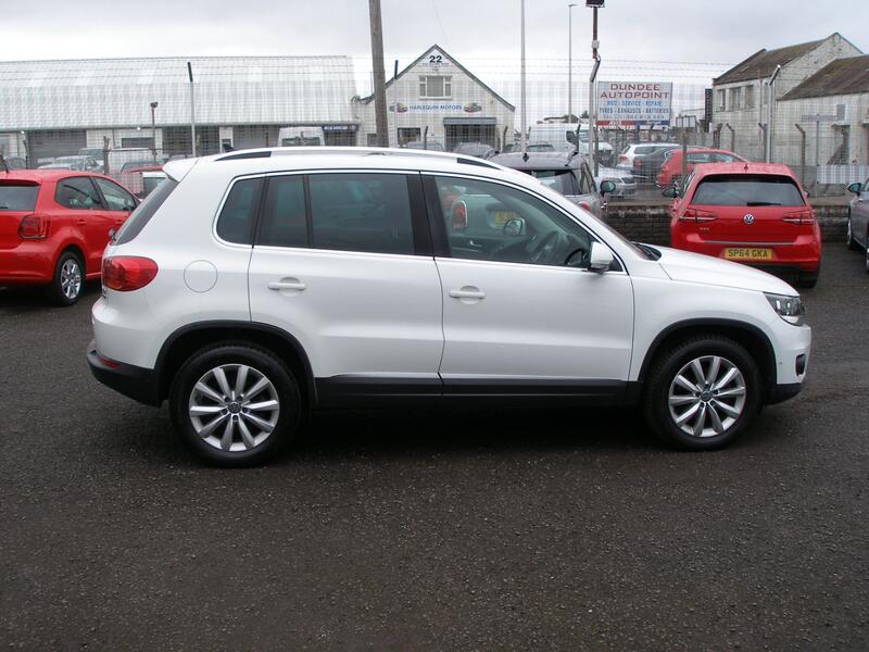 VOLKSWAGEN TIGUAN 2.0 TDI BlueMotion Tech Match  2014