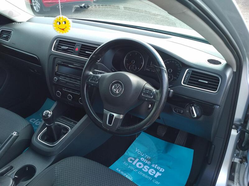 VOLKSWAGEN JETTA 2.0 TDI SE 2012
