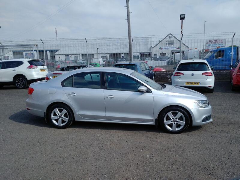 VOLKSWAGEN JETTA 2.0 TDI SE 2012