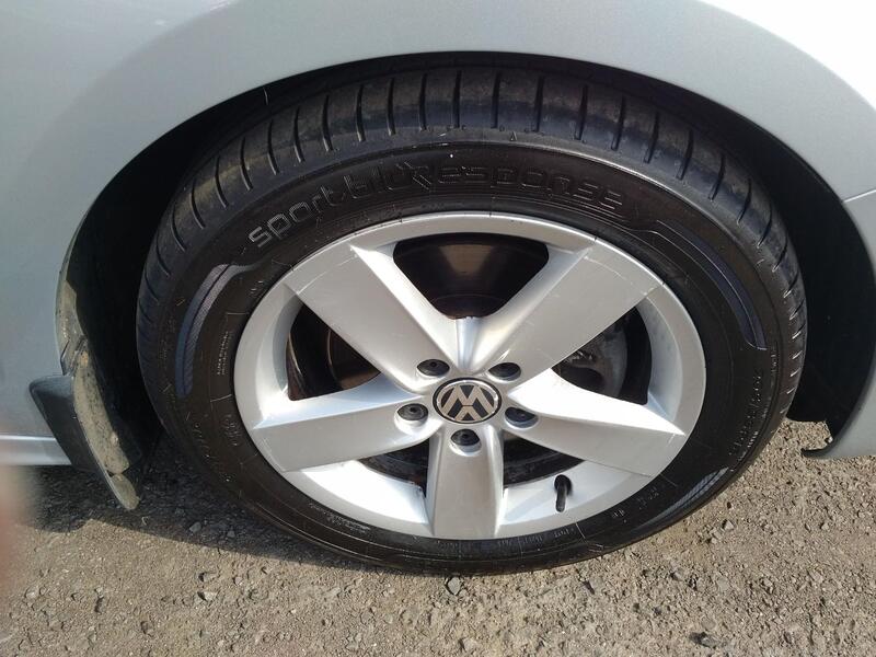 VOLKSWAGEN JETTA 2.0 TDI SE 2012