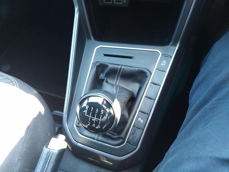 VOLKSWAGEN POLO 1.0 TSI R-Line 2020