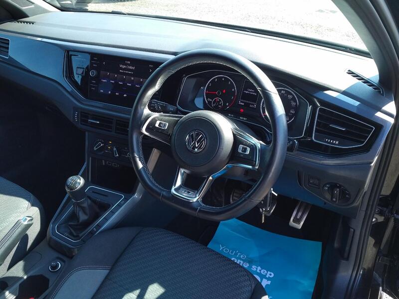 VOLKSWAGEN POLO 1.0 TSI R-Line 2020