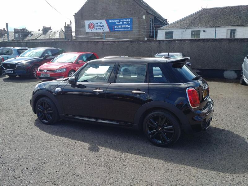 MINI HATCH 2.0 5-Door Hatch Cooper S Sport 2019