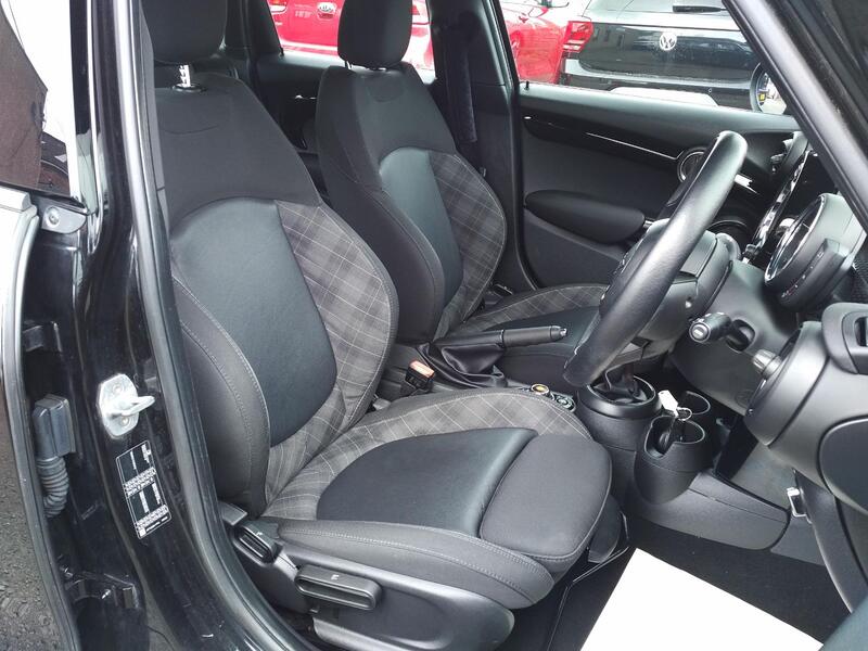 MINI HATCH 2.0 5-Door Hatch Cooper S Sport 2019