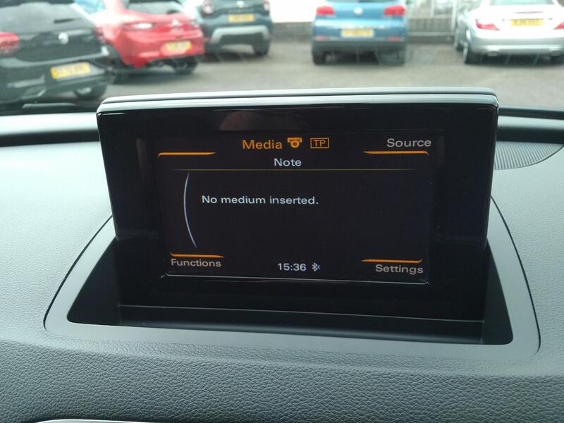 AUDI Q3 2.0 TDI S line 2016