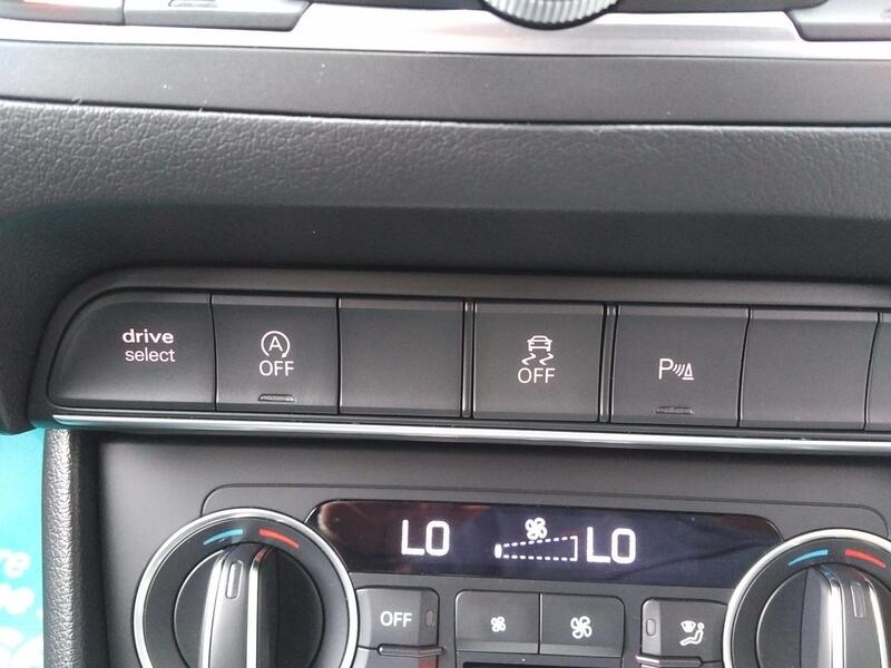 AUDI Q3 2.0 TDI S line 2016