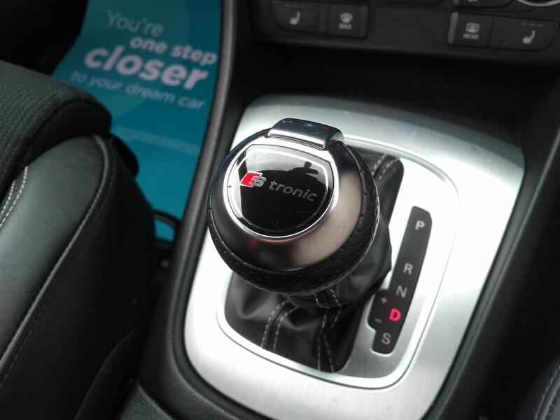 AUDI Q3 2.0 TDI S line 2016