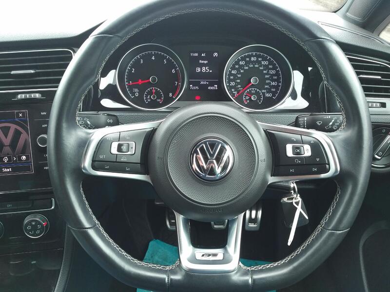 VOLKSWAGEN GOLF 1.5 TSI EVO R-Line 2018