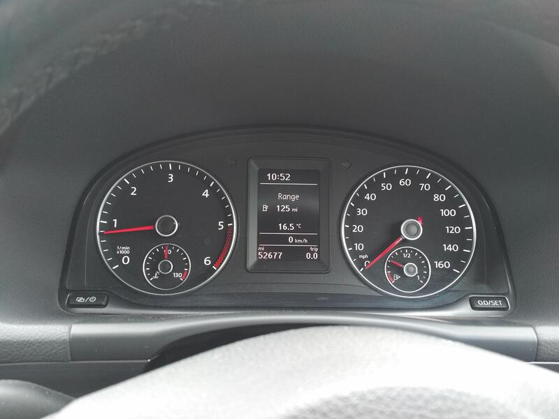 VOLKSWAGEN TOURAN 1.6 TDI SE 2013