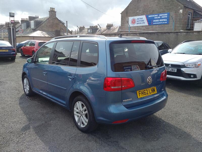 VOLKSWAGEN TOURAN 1.6 TDI SE 2013