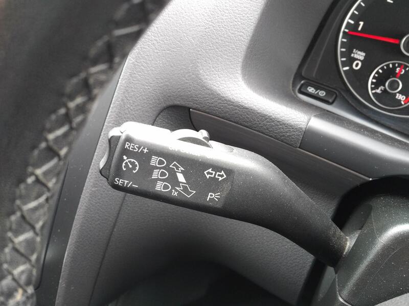 VOLKSWAGEN TOURAN 1.6 TDI SE 2013