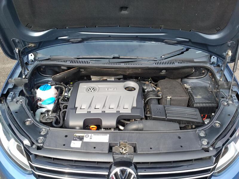 VOLKSWAGEN TOURAN 1.6 TDI SE 2013