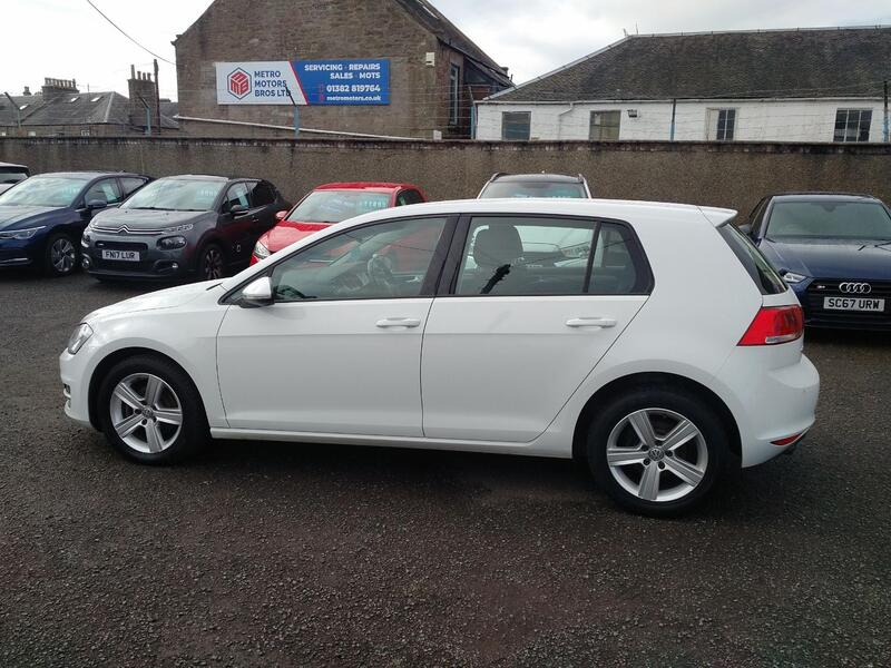 VOLKSWAGEN GOLF 1.6 TDI BlueMotion Tech Match 2015