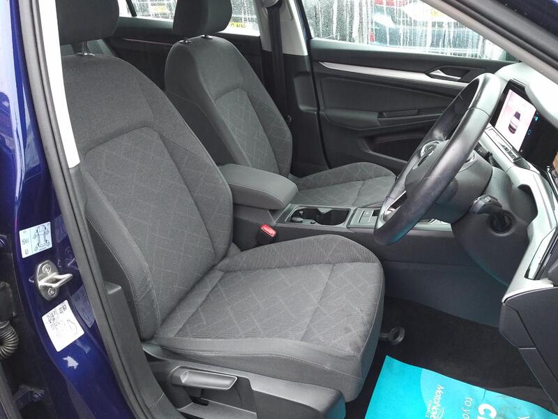 VOLKSWAGEN GOLF 2.0 TDI Life 2020