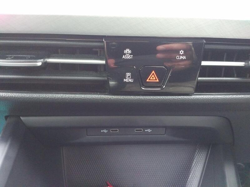 VOLKSWAGEN GOLF 2.0 TDI Life 2020