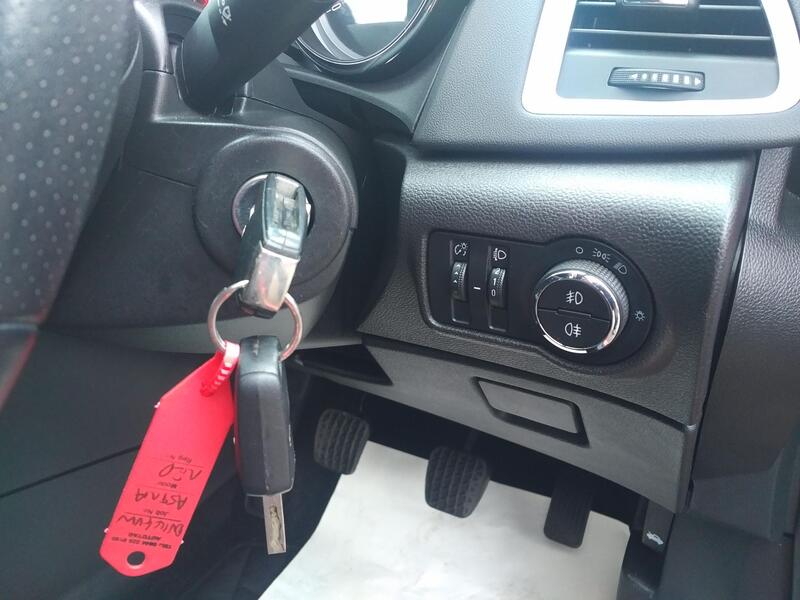 VAUXHALL ASTRA 2.0 CDTi ecoFLEX SRi 2014