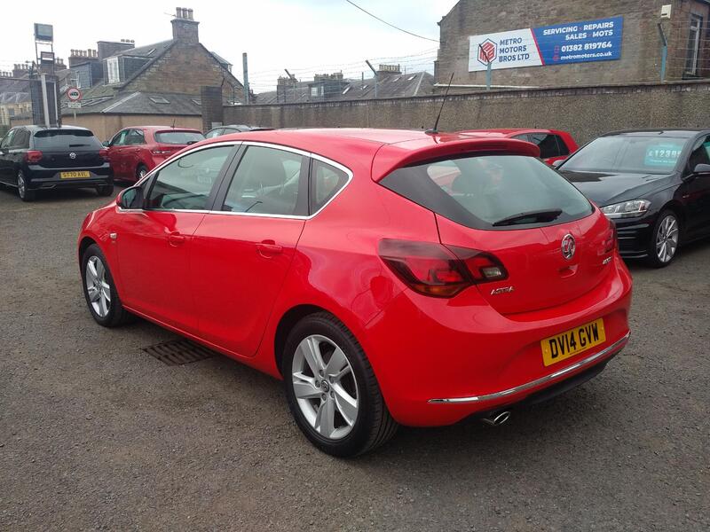 VAUXHALL ASTRA 2.0 CDTi ecoFLEX SRi 2014