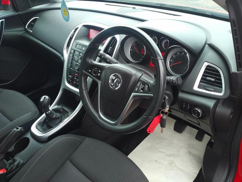 VAUXHALL ASTRA 2.0 CDTi ecoFLEX SRi 2014