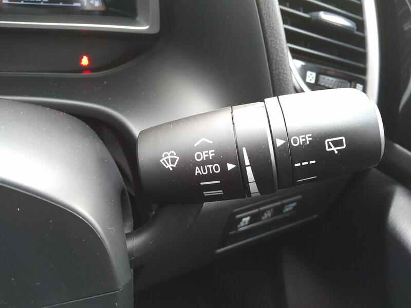 MAZDA MAZDA3 2.0 SKYACTIV-G SE-L 2015