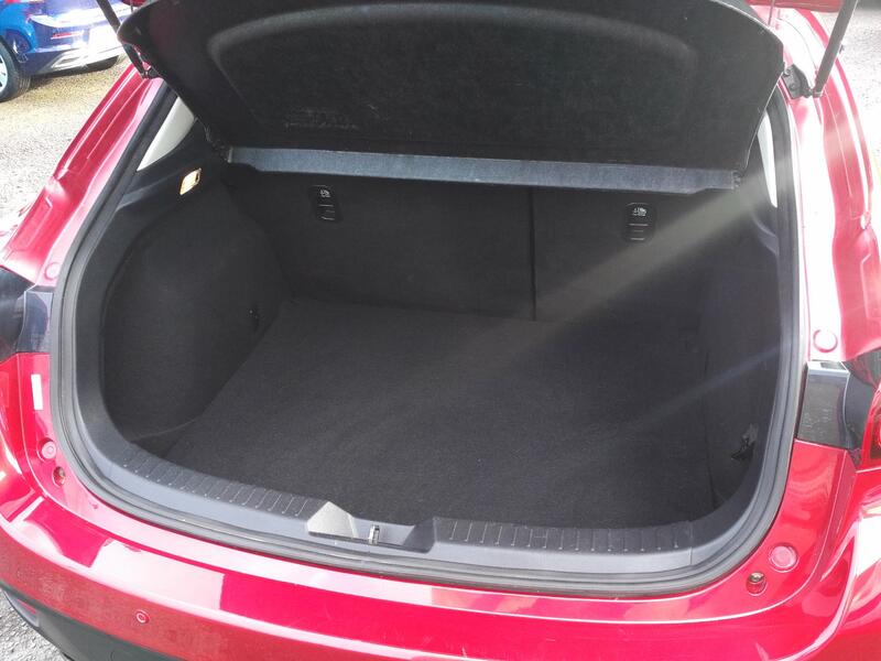 MAZDA MAZDA3 2.0 SKYACTIV-G SE-L 2015