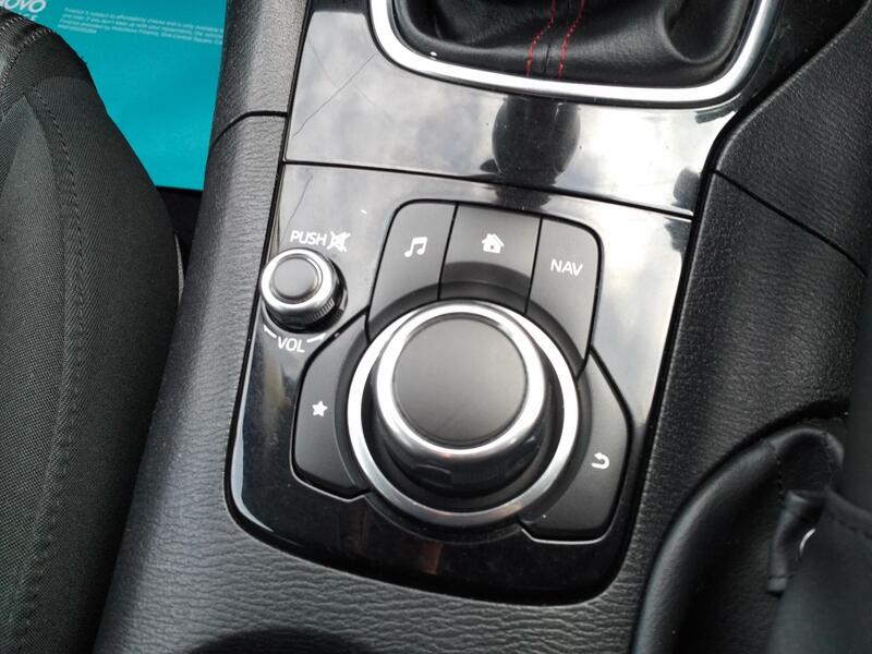 MAZDA MAZDA3 2.0 SKYACTIV-G SE-L 2015