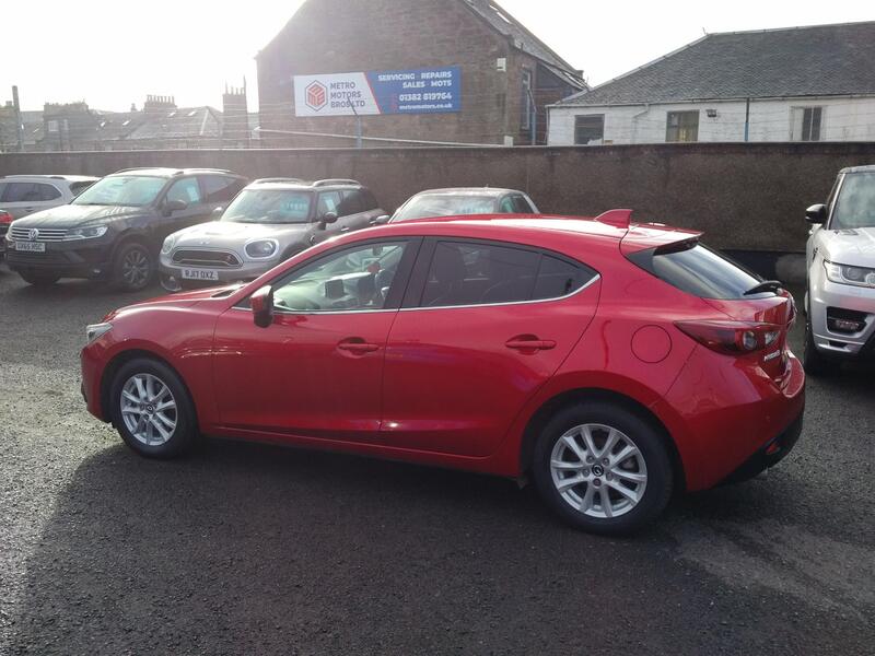 MAZDA MAZDA3 2.0 SKYACTIV-G SE-L 2015