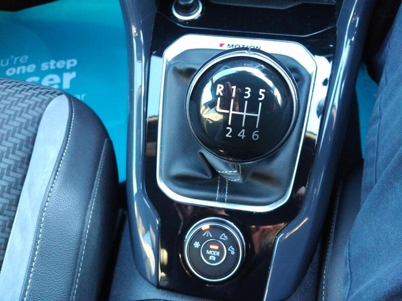 VOLKSWAGEN T-ROC 2.0 TDI R-Line 2018