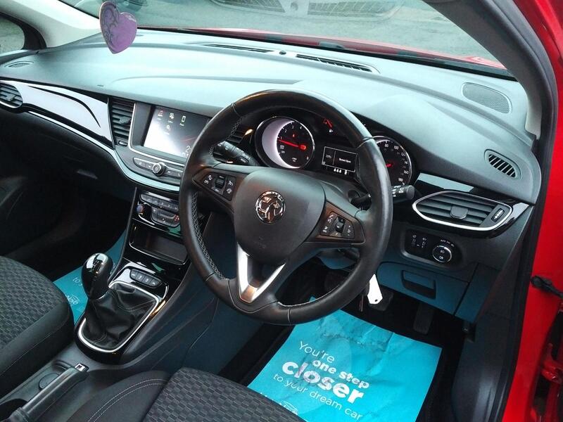 VAUXHALL ASTRA 1.4 i Turbo SRi 2019