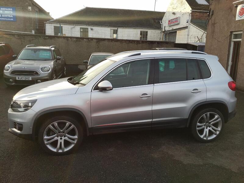 VOLKSWAGEN TIGUAN 2.0 TDI BlueMotion Tech SE 2013