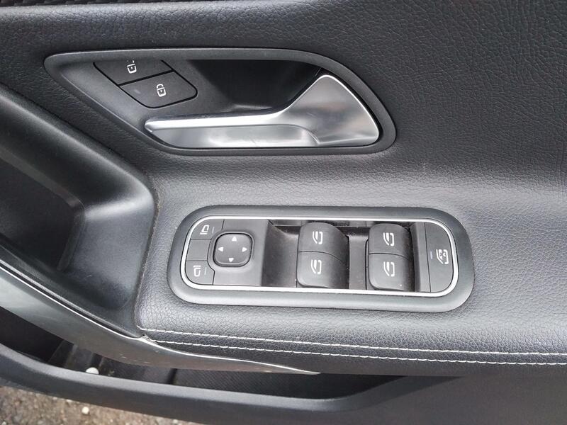 MERCEDES-BENZ A CLASS 1.5 A180d Sport 2019