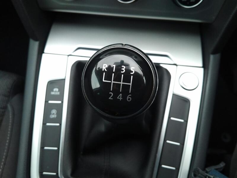 VOLKSWAGEN PASSAT 2.0 TDI BlueMotion Tech SE Business 2015