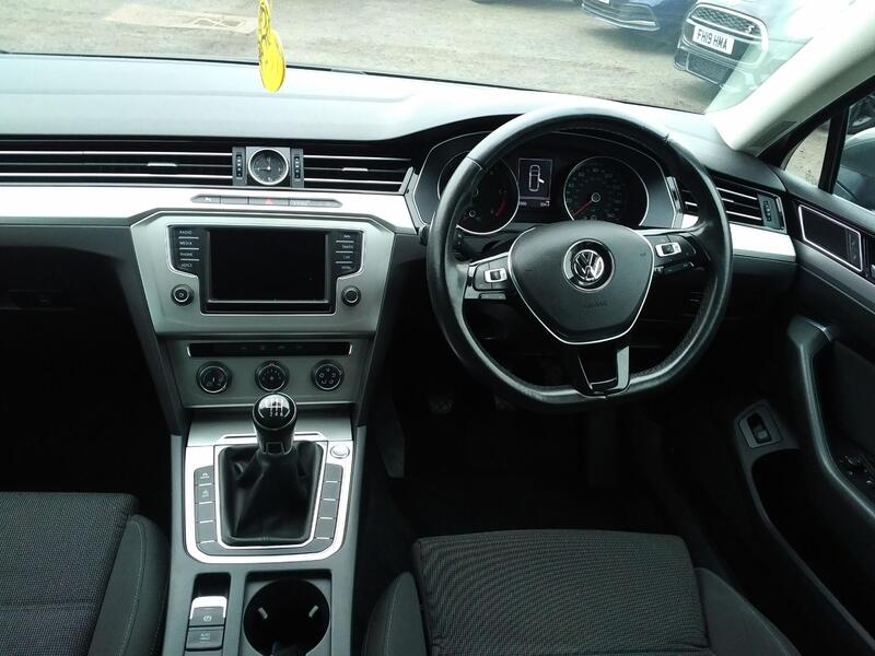 VOLKSWAGEN PASSAT 2.0 TDI BlueMotion Tech SE Business 2015