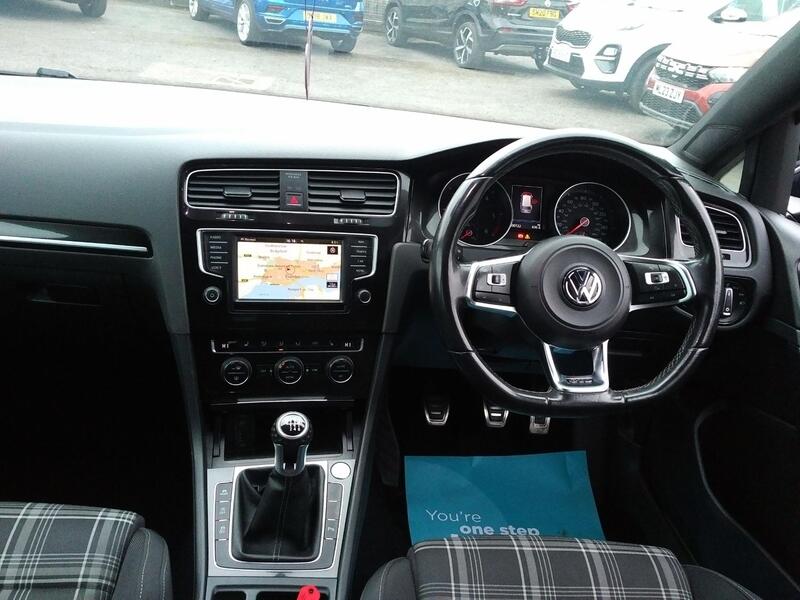VOLKSWAGEN GOLF 2.0 TDI BlueMotion Tech GTD 2017