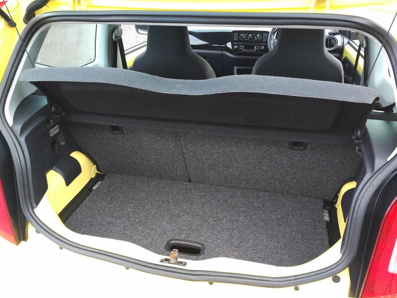 VOLKSWAGEN UP 1.0 Look up! 2016