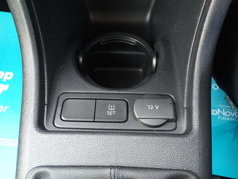 VOLKSWAGEN UP 1.0 Look up! 2016