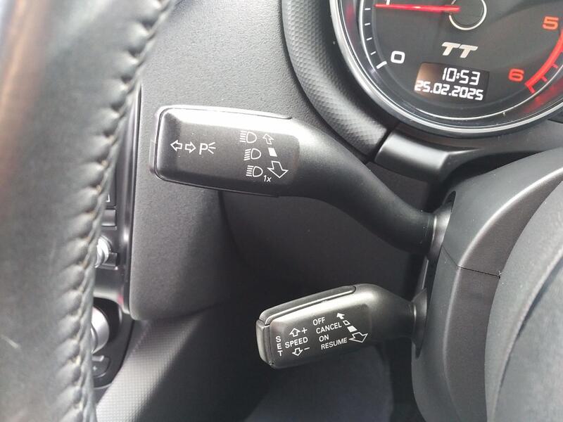 AUDI TT 2.0 TDI Black Edition 2013