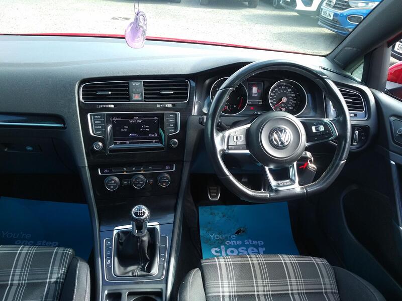 VOLKSWAGEN GOLF 2.0 TDI BlueMotion Tech GTD 2014