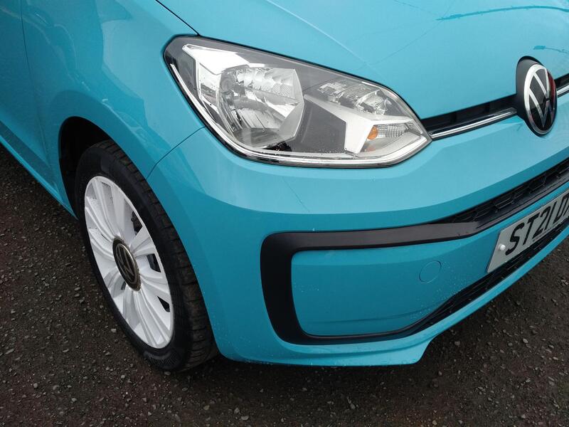 VOLKSWAGEN UP 1.0 White Edition 2021