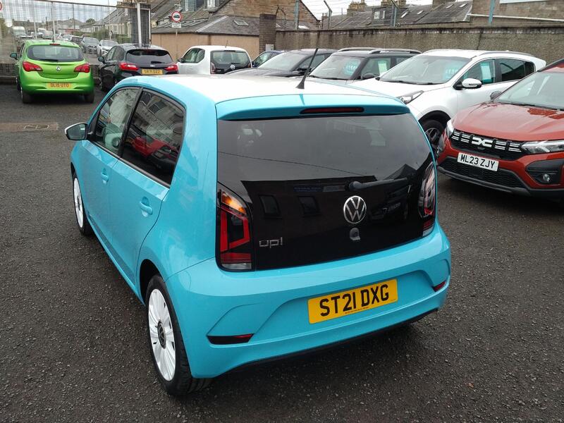 VOLKSWAGEN UP 1.0 White Edition 2021