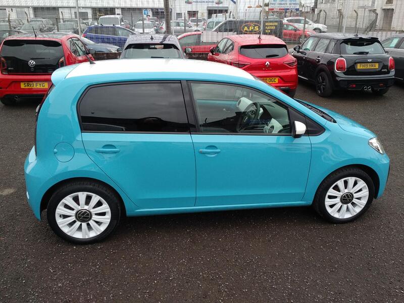 VOLKSWAGEN UP 1.0 White Edition 2021