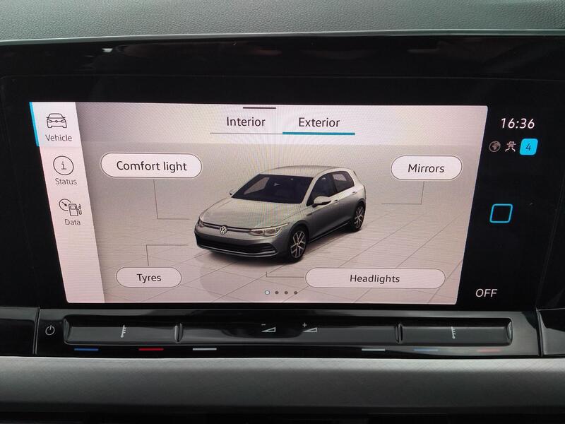 VOLKSWAGEN GOLF 1.5 eTSI MHEV Life 2020