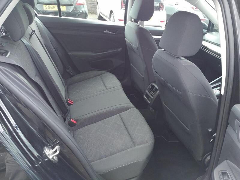 VOLKSWAGEN GOLF 1.5 eTSI MHEV Life 2020