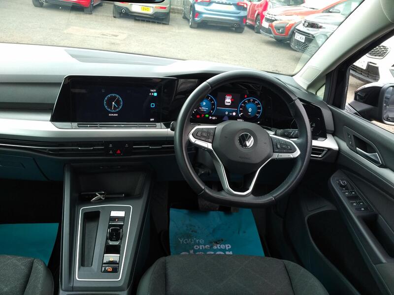 VOLKSWAGEN GOLF 1.5 eTSI MHEV Life 2020