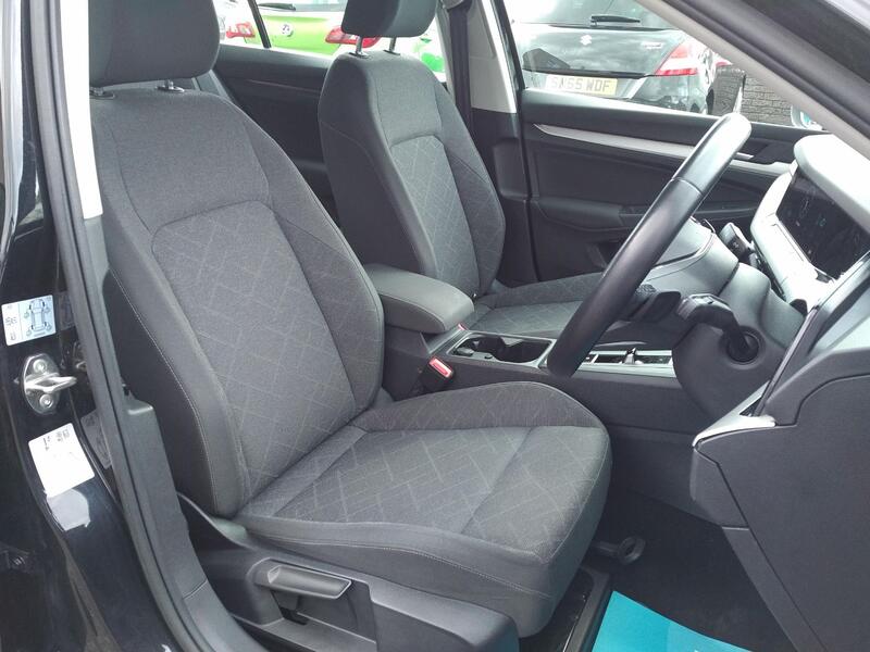 VOLKSWAGEN GOLF 1.5 eTSI MHEV Life 2020