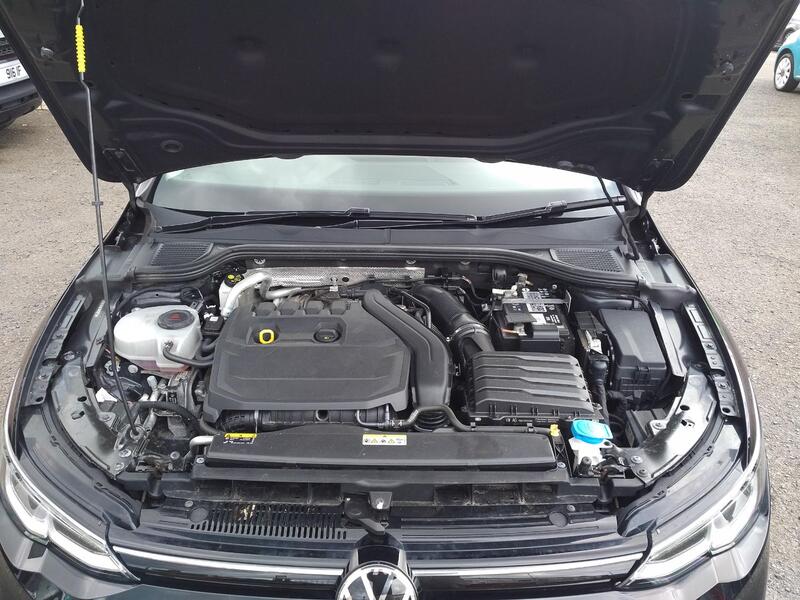 VOLKSWAGEN GOLF 1.5 eTSI MHEV Life 2020