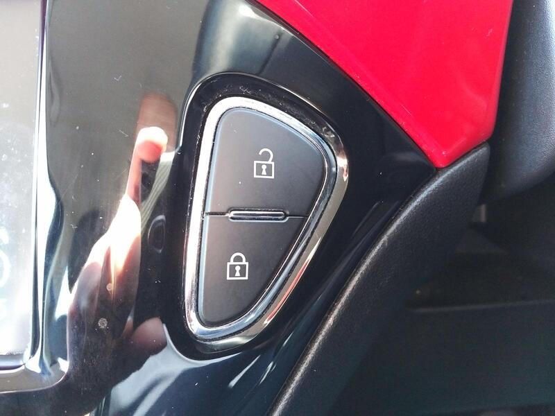 VAUXHALL ADAM 1.2 i ENERGISED 2019