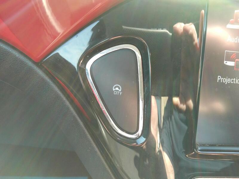 VAUXHALL ADAM 1.2 i ENERGISED 2019