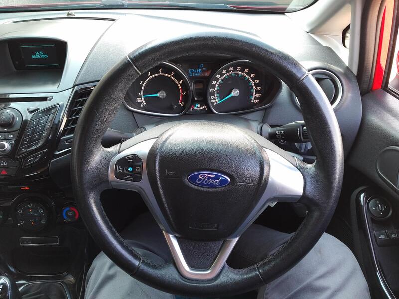 FORD FIESTA 1.0 T EcoBoost Zetec 2013