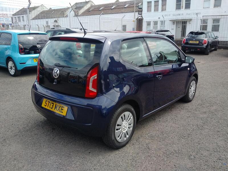 VOLKSWAGEN UP 1.0 Move up! 2013