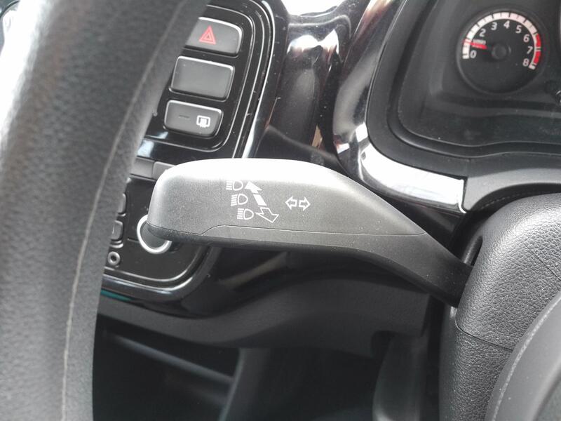 VOLKSWAGEN UP 1.0 Move up! 2013